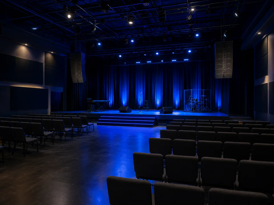 Início 6 Auditório preparado para música e comunicação